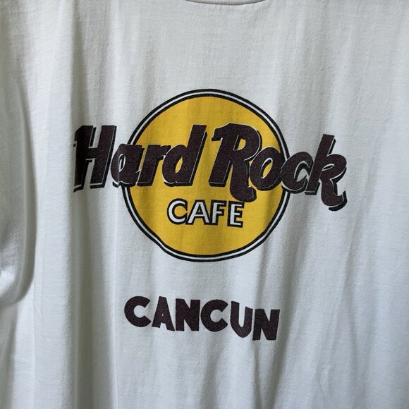 Vintage Hard Rock Cafe T-shirt Cancun Mens White Graphic Tee - Picture 2 of 7